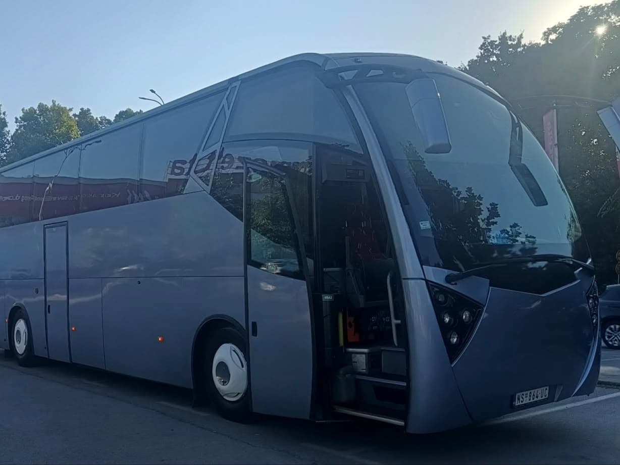 Autobus Ayats Atlantis tokom putovanja na Tasos